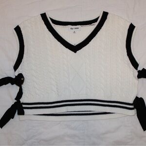 Day + Moon White and Black Knit Vest